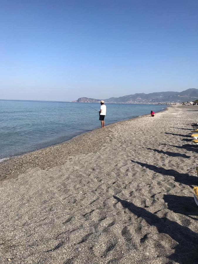 Empire Residence Alanya/Mahmutlar 50M От Моря Kültér fotó